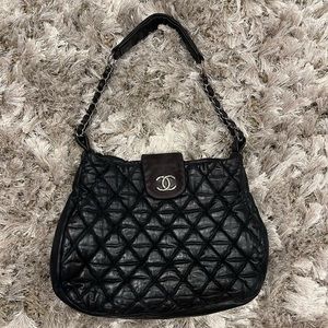 COPY - CHANEL Leather Shoulder Bag